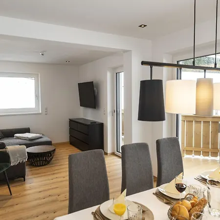 Alpine With View & Garden בית נופש *